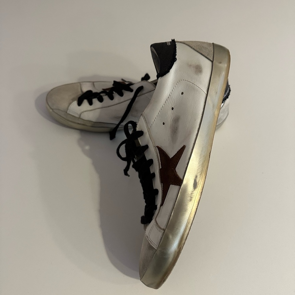 Golden Goose Superstar Sneaker - Picture 6 of 11